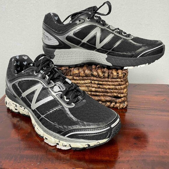 RARE New Balance 860V5 Run Disney 2015 Steamboat Willie Sneakers Mens Size 7 - Picture 1 of 16